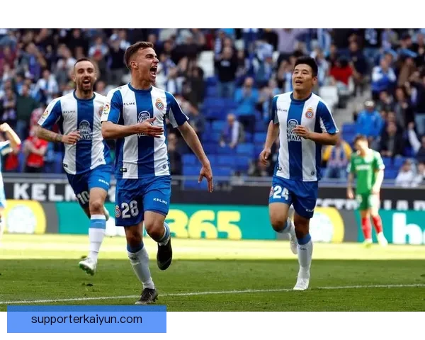 勒沃库森在德甲本赛季持续展现出强劲的竞争力，表现稳健引人关注。